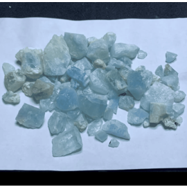 Аквамарин необработанный- лот 700гр